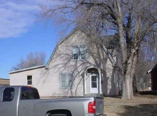 268 W 3rd St, Hoisington, KS 67544