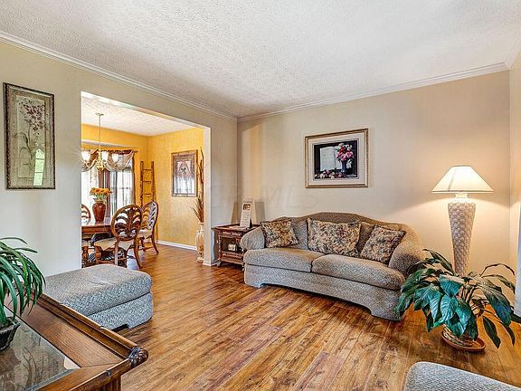 5th image of 2145 Omaha Pl