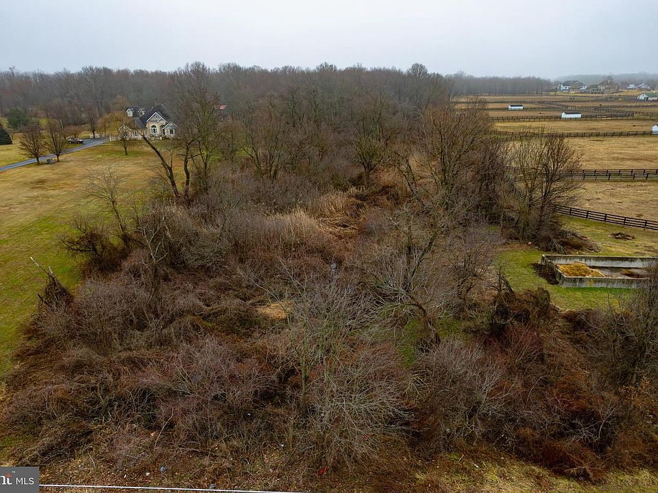 1st image of 866 Old School House Rd