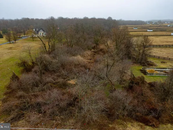 866 Old School House Rd, Middletown, DE 19709