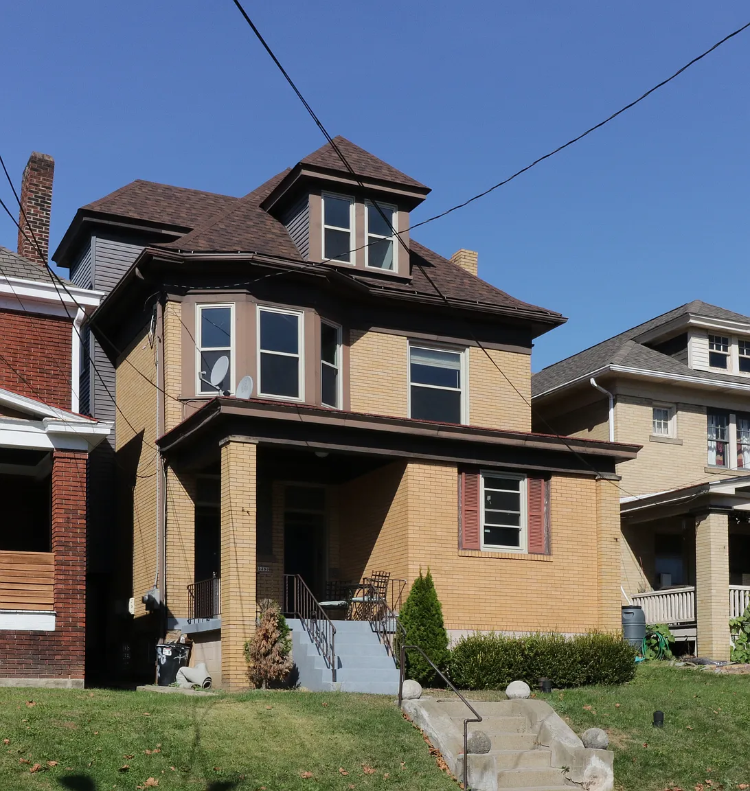 3250 Gaylord Ave Unit B photo 1