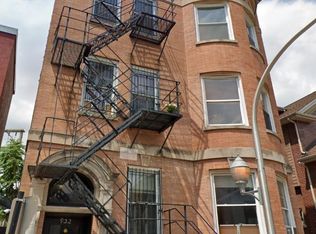 932 W Cullom Ave #1024, Chicago, IL 60613