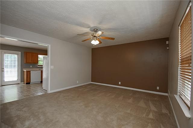1st image of 2426 Lismore Dr