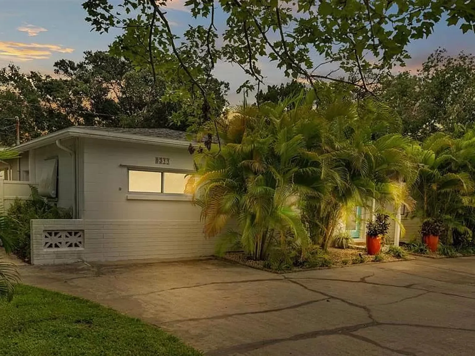 1 bed, 750 sqft, $2,200 — Photo 2