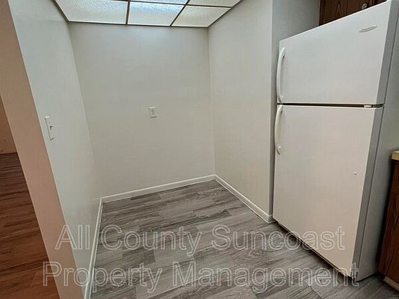 3rd image of 1830 Dr Martin Luther King Jr St N APT 204
