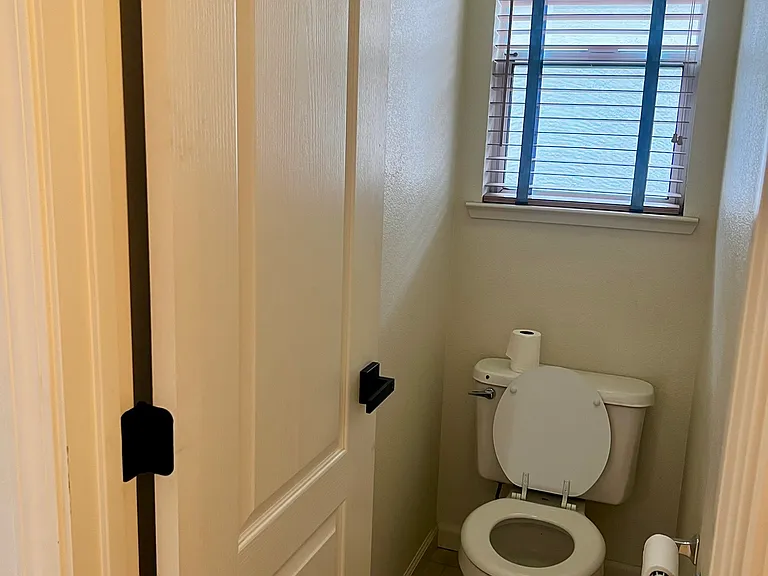 751 Silchester Ct — Photo 8