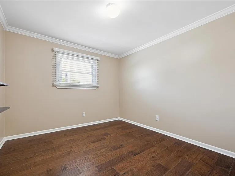 3302 Chris Dr — Photo 13