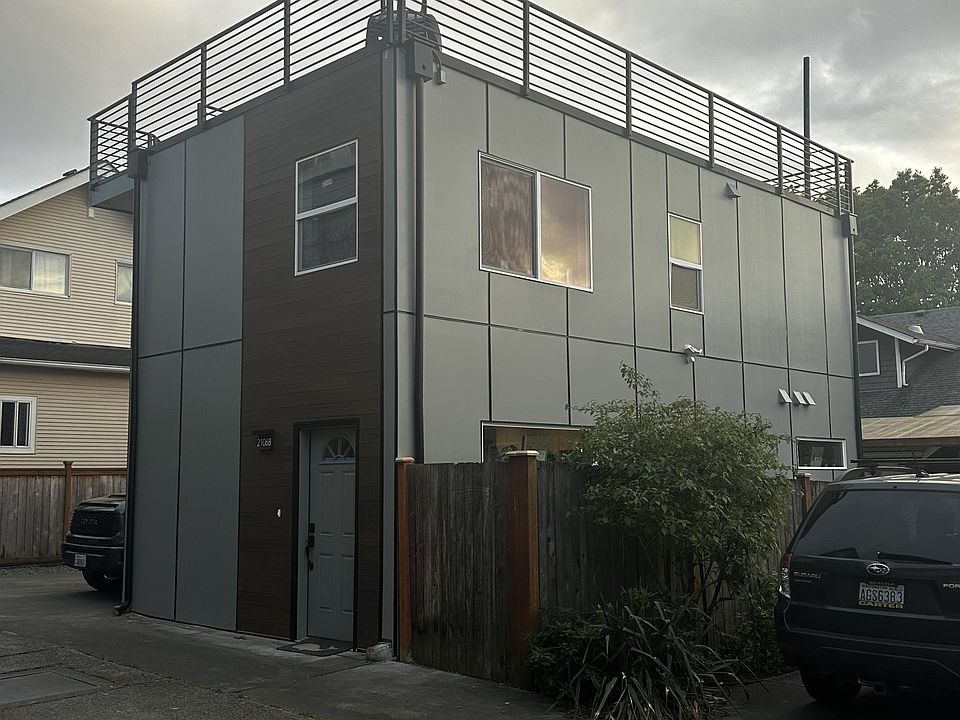 1st image of 2106 1st Ave W #B