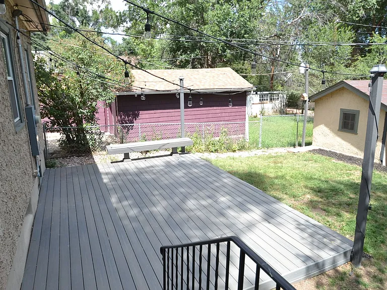 821 N Walnut St — Photo 21