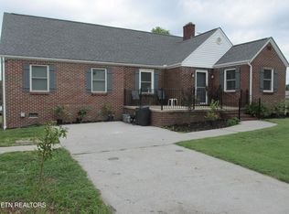 300 Tennessee Ave, Greenback, TN 37742