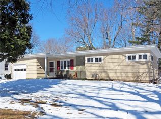 20 Earl Dr, Rochester, NY 14624