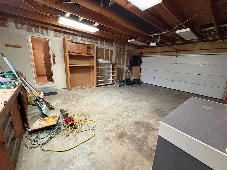 2292 Timothy Ct — Photo 18