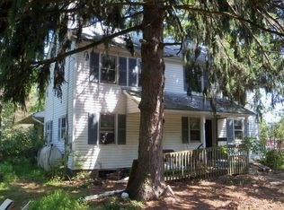 39 Stone Signpost Rd, Flemington, NJ 08822