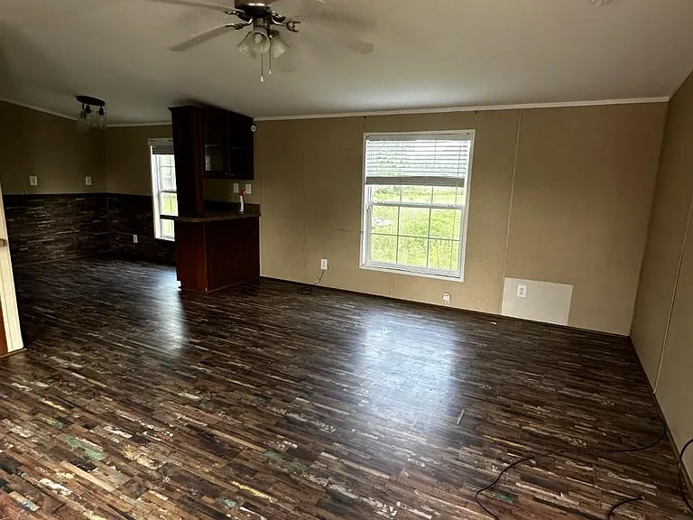 15600 Heckaman Loop — Photo 2
