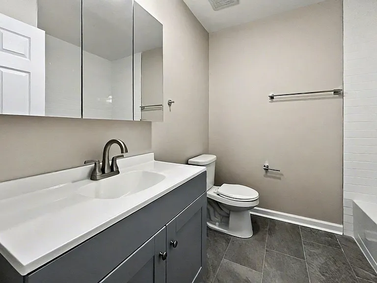 501 W Mulberry St — Photo 18