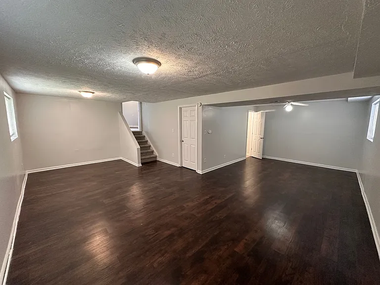 11029 Amburg Ct — Photo 9