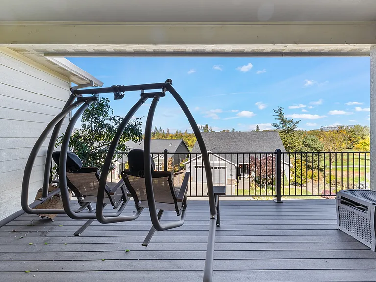 221 Skyhawk Dr — Photo 12