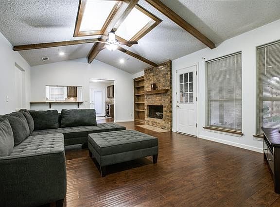 2nd image of 2505 Skiles Dr