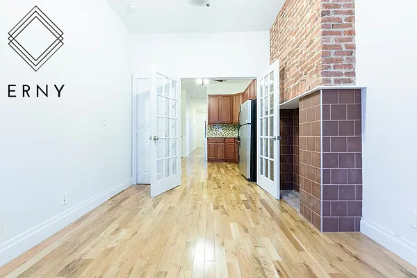 Rented by ERNY LLC | media 38