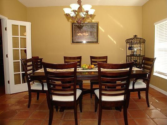 Mascotte Diningroom
