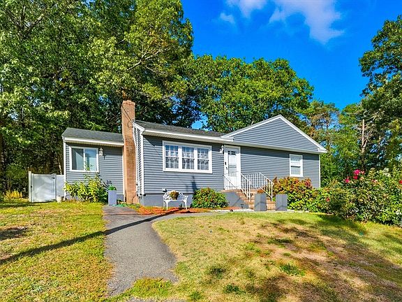 2nd image of 20 Oakhill Dr