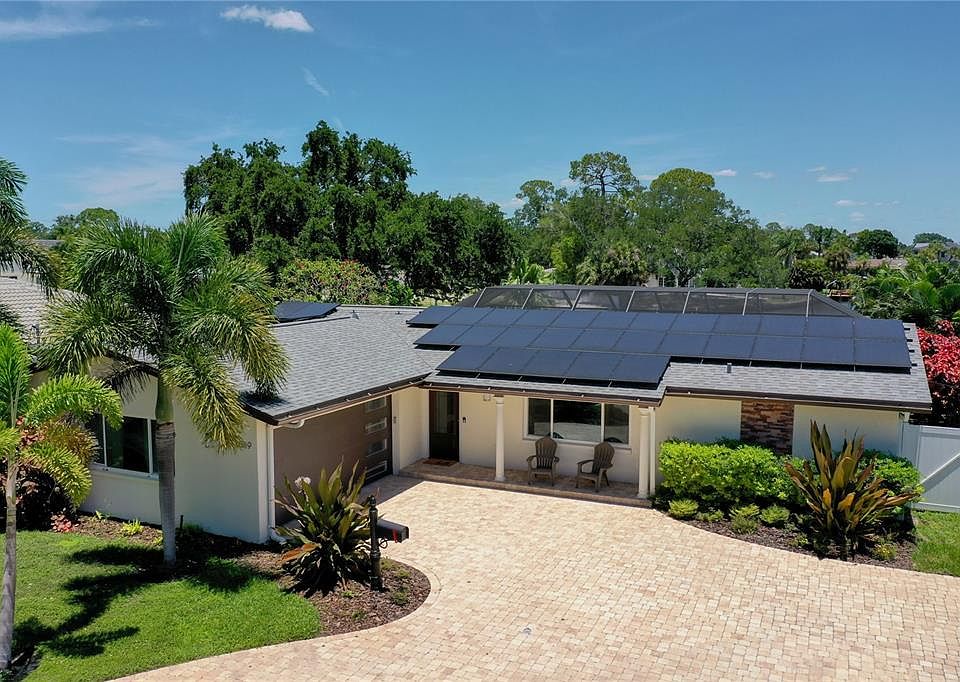 1st image of 5119 VENETIAN BOULEVARD NE