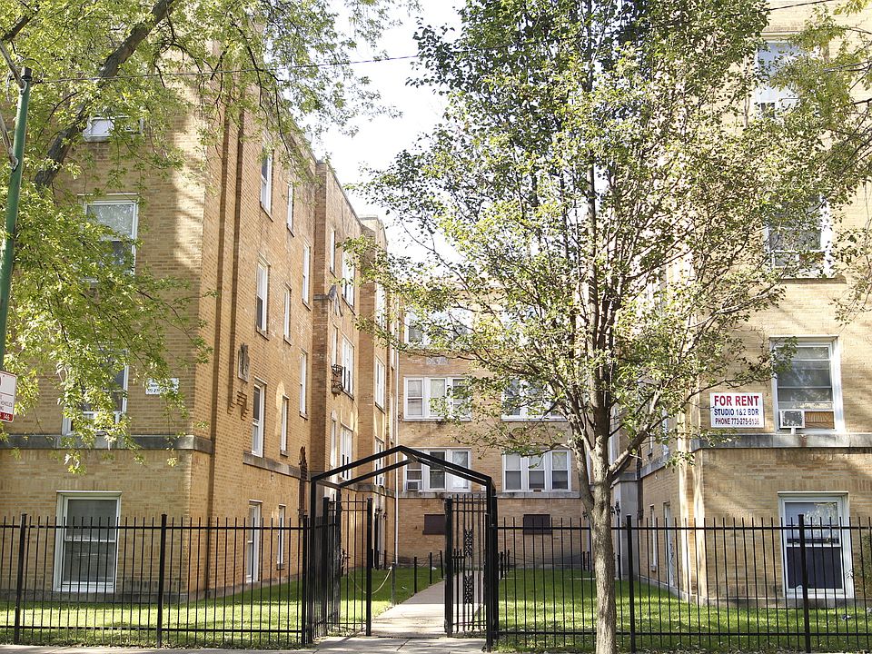 1st image of 4824 N Avers Ave APT 2E