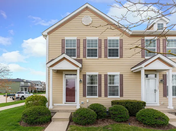 119 E Robinson Ave, Cortland, IL 60112