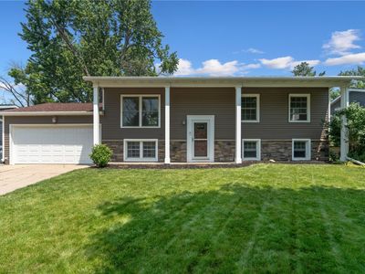 374 Brentwood Dr NE, Cedar Rapids, IA, 52402