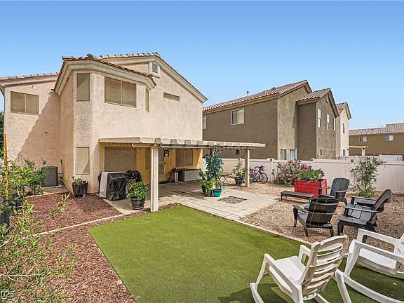 3rd image of 5853 Gentleslope St