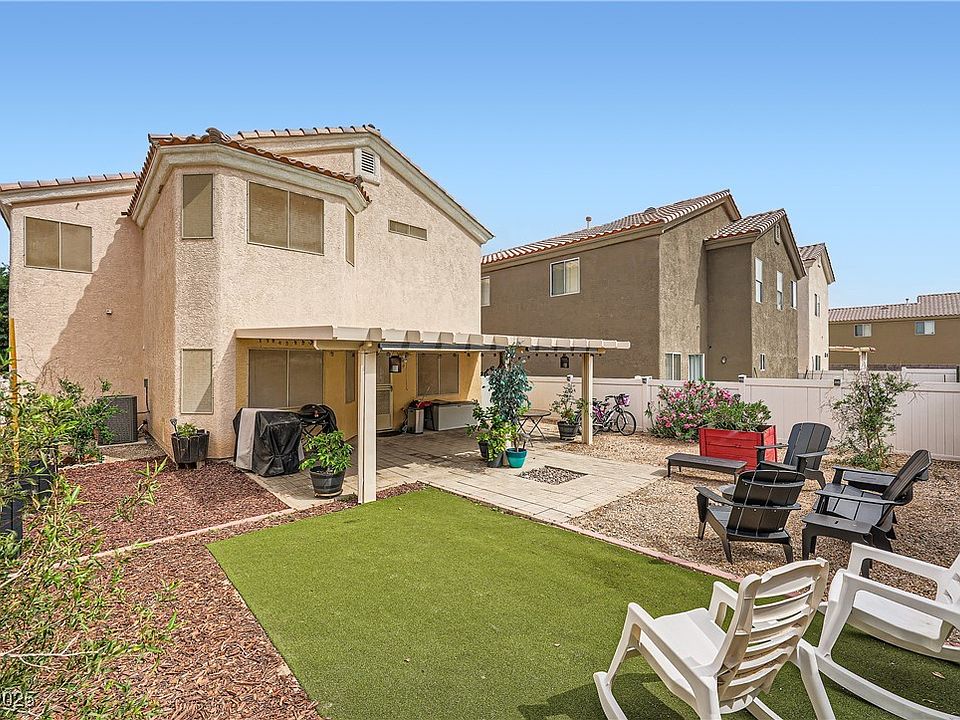 5853 Gentleslope St, Henderson, NV 89011 | Zillow