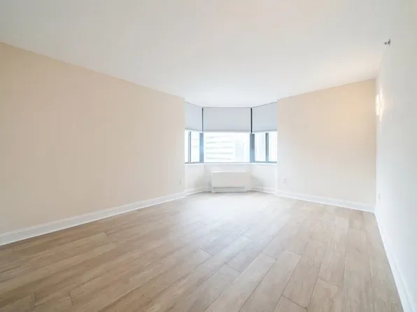 45 River Dr South image 1 of 25