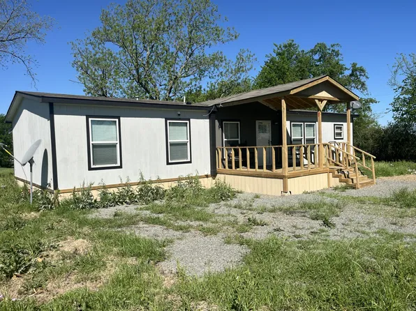 440 N Fm 44, Annona, TX 75550