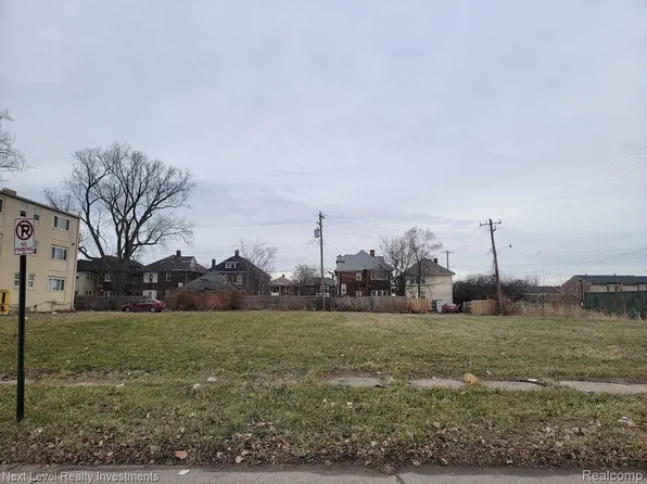 1950 Blaine St, Detroit, MI 48206