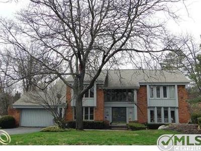 4830 Park Hill Ct, West Bloomfield, MI, 48323