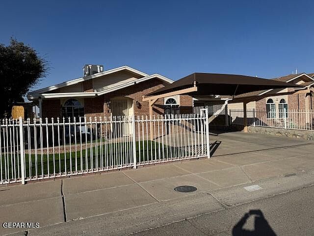 1st image of 5989 Valle Del Sol Dr