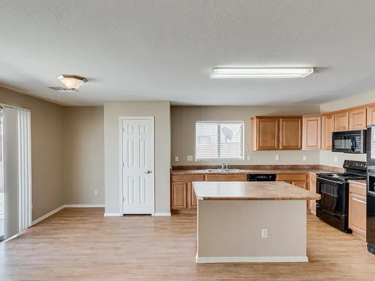 3886 W Dancer Ln — Photo 12