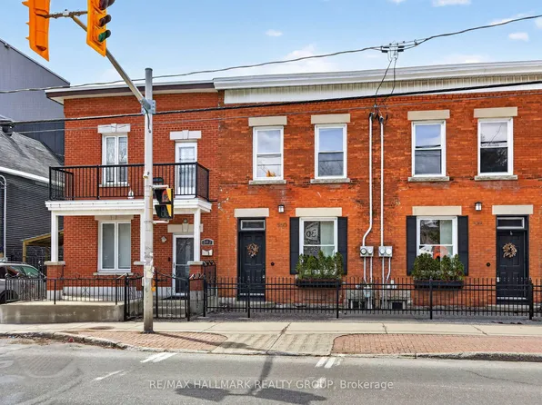 380 Booth St, Ottawa, ON K1R 7K6