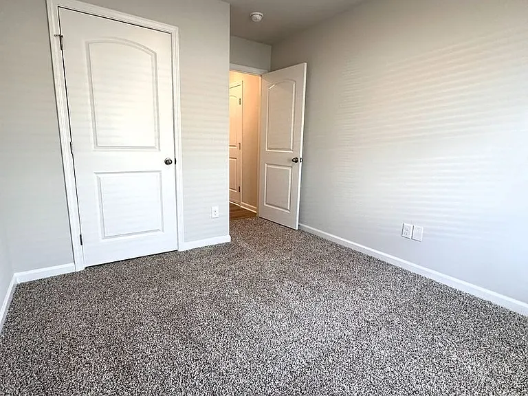 205 Chubbs Ln — Photo 8