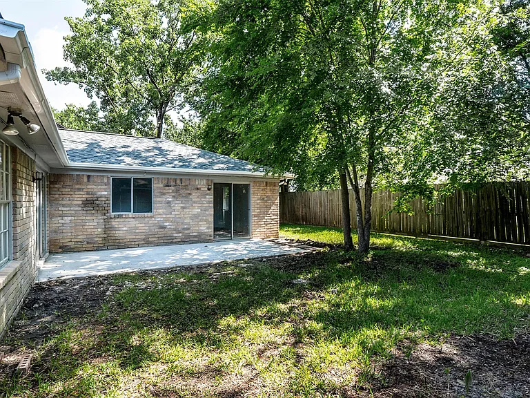 5314 Hazelgrove Dr — Photo 12