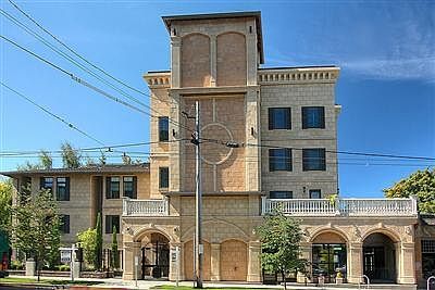 1st image of 745 Bellevue Ave E APT 208