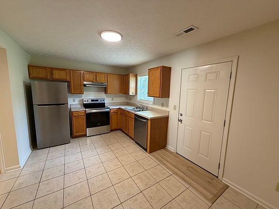 2nd image of 7024 Autumn Dr #7024