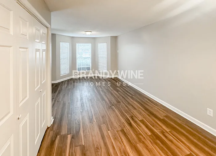 3 bed, 2.5 bath, 1316 sqft, $1,695 — Photo 4