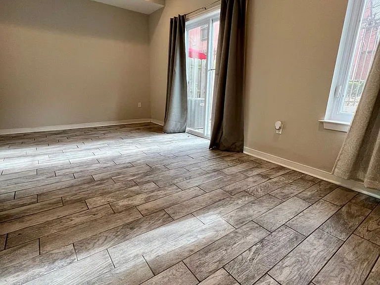 606 W Jefferson St — Photo 28