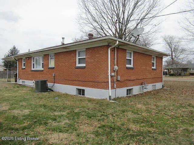 Building Photo - 4330 Bayberry Dr