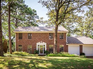 1607 Mountain Dr, Little Rock, AR 72227