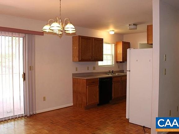5th image of 359 Jefferson Dr