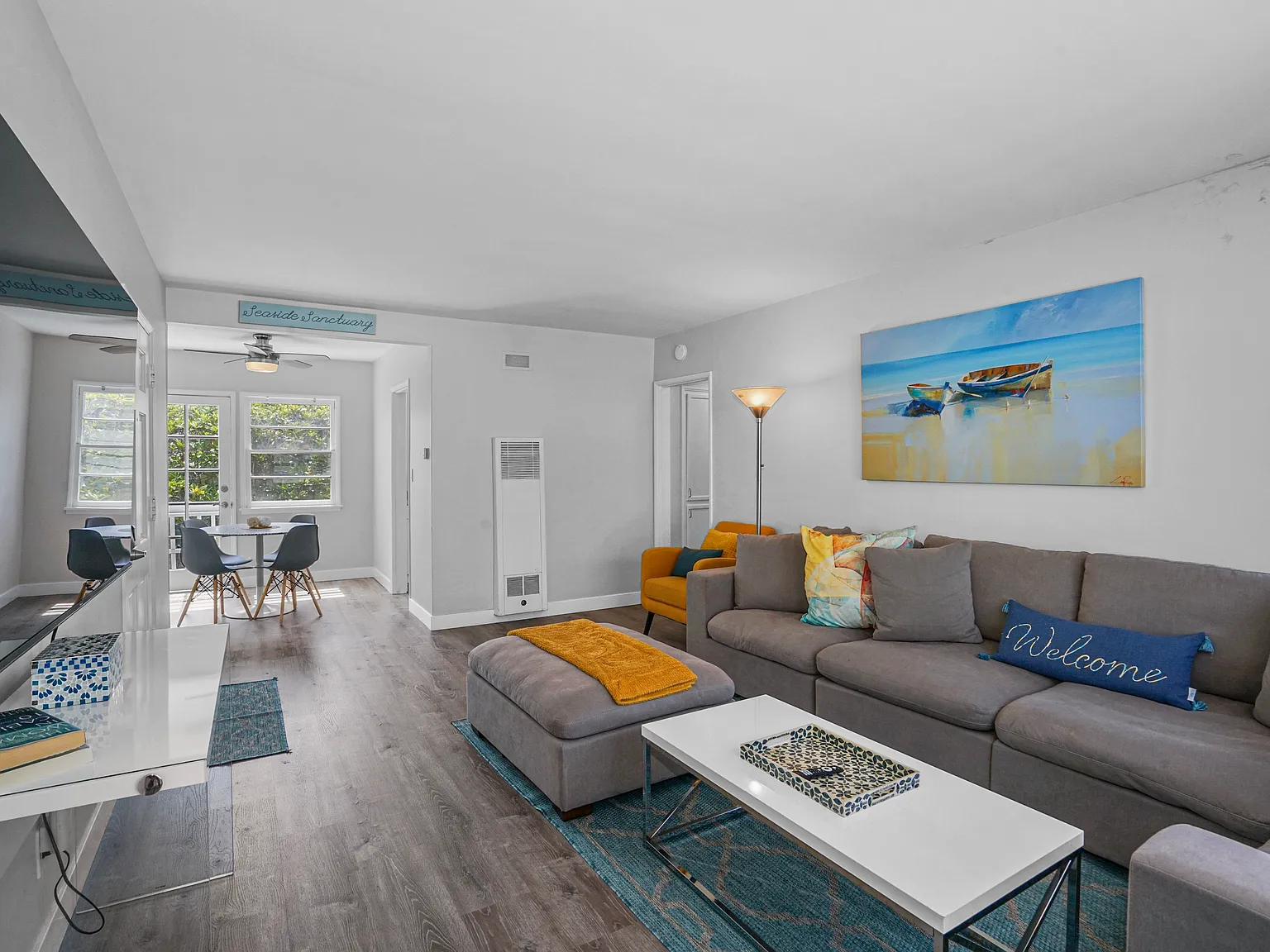 2 bed, 833 sqft, $3,995 — Photo 3