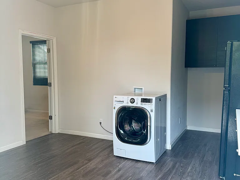 929 S Morgan Ln — Photo 5