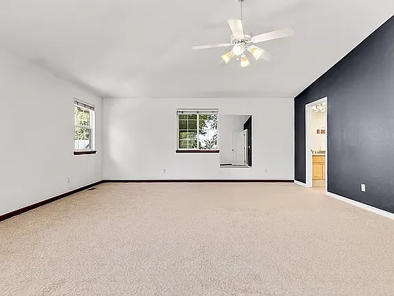 6 bed, 3449 sqft, $6,250 — Photo 2